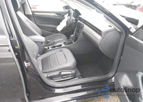 2020 Volkswagen Passat 2.0T Se z USA, uszkodzony, nr VIN 1VWSA7A33LC017365